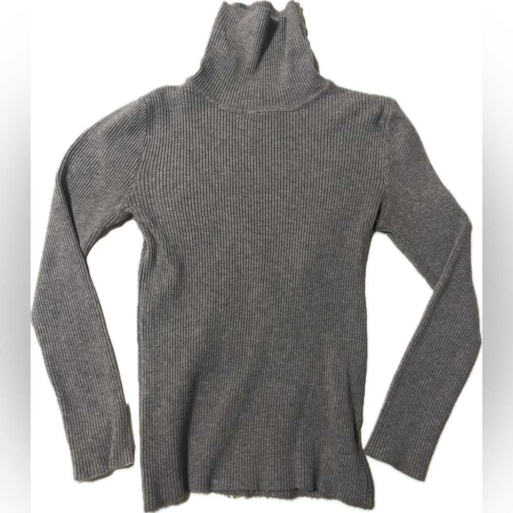Light Grey Fitted Turtleneck Size S